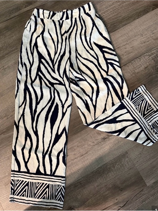SHEIN Pants - Dark Blue & White Zebra Print Wide Leg Pants S